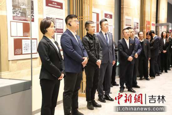 �c���ˆT�^չ�� �O��/�z