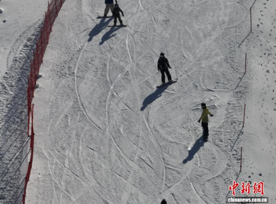 ��ѩ�ۺ�����ѩ���w�(y��n)������ѩ�����׻������������ѩ��(ch��ng)���D