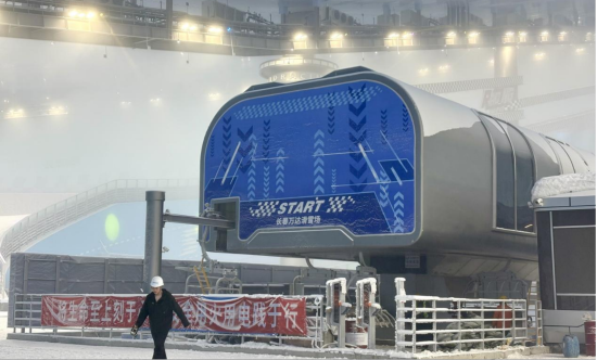 �L(zh��ng)���f�_(d��)��ѩ��(ch��ng)����12��25���_�I(y��)���L(zh��ng)���f�_(d��)��ѩ��(ch��ng)/���D