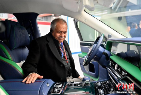 12��16���������L��������F�ɆT�w��Ї���܇�������� �z