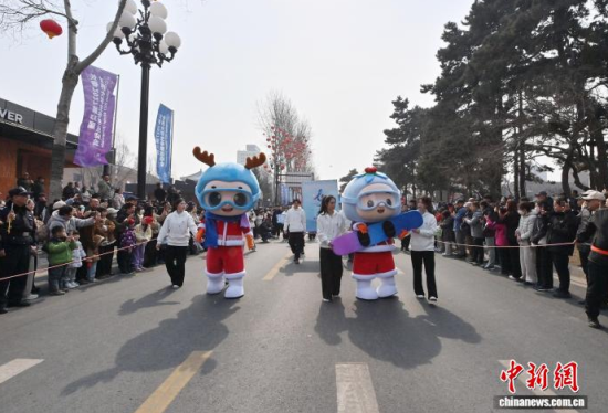 3��21�����L(zh��ng)��2027��33�������W(xu��)�������\(y��n)��(d��ng)��(hu��)�������ڼ����L(zh��ng)���c��Ҋ(ji��n)�����������ӛ�� ���� �z